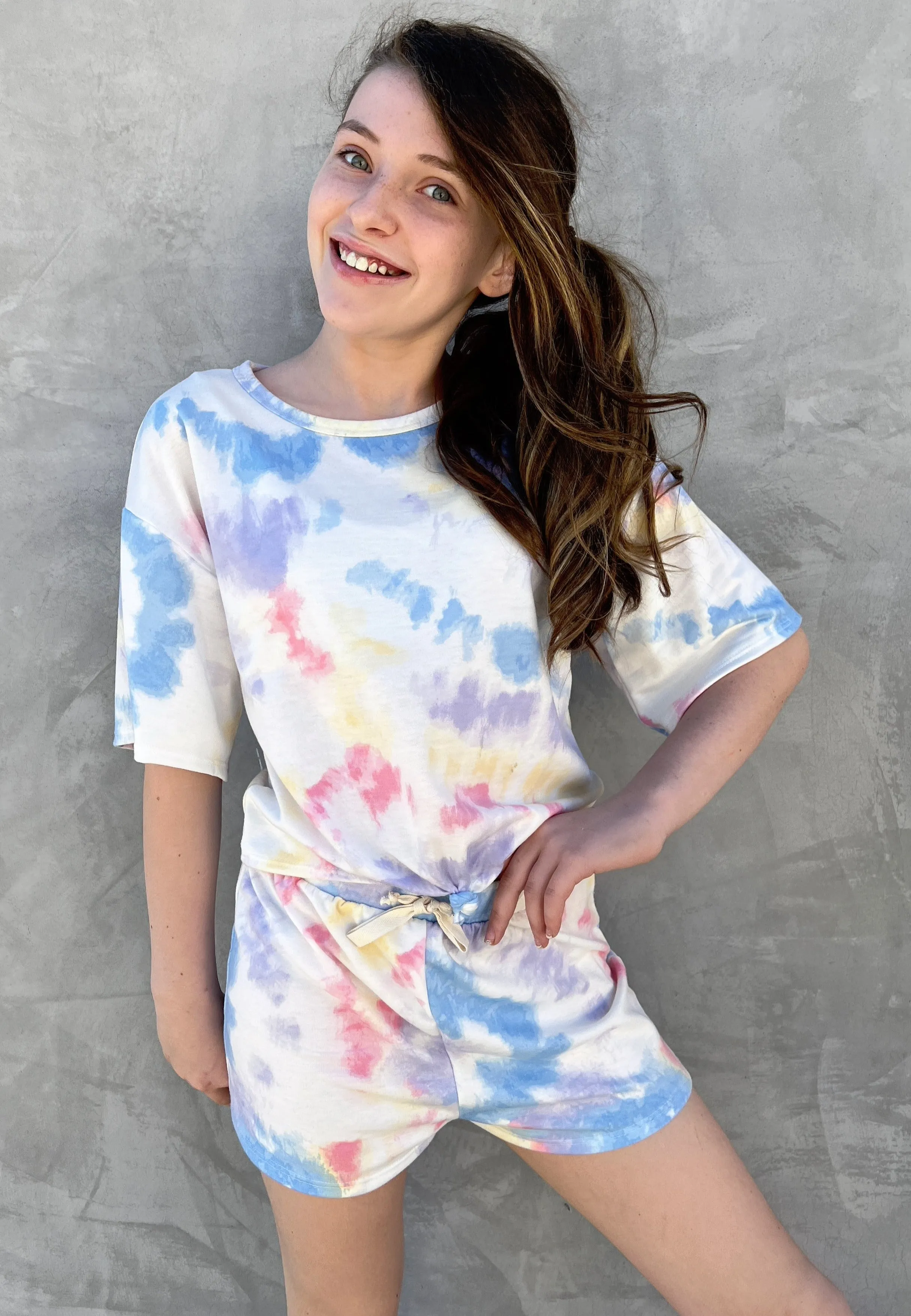 Good Girl - Kids tie dye crop top and shorts 2 piece set in Blue/Purple