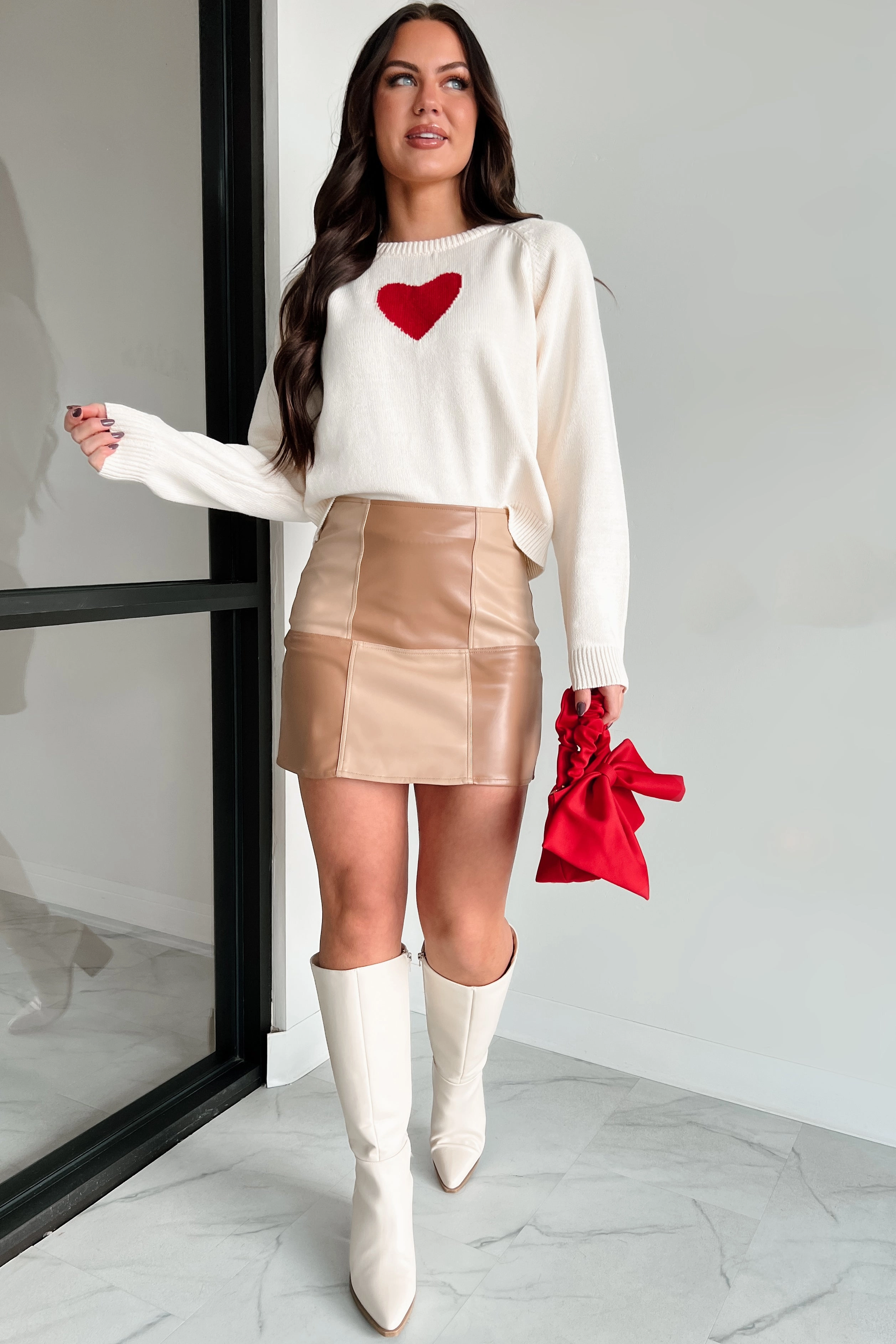 Hypoallergenic Fiber Growing Fonder Of You Heart Sweater (Cream/Red)