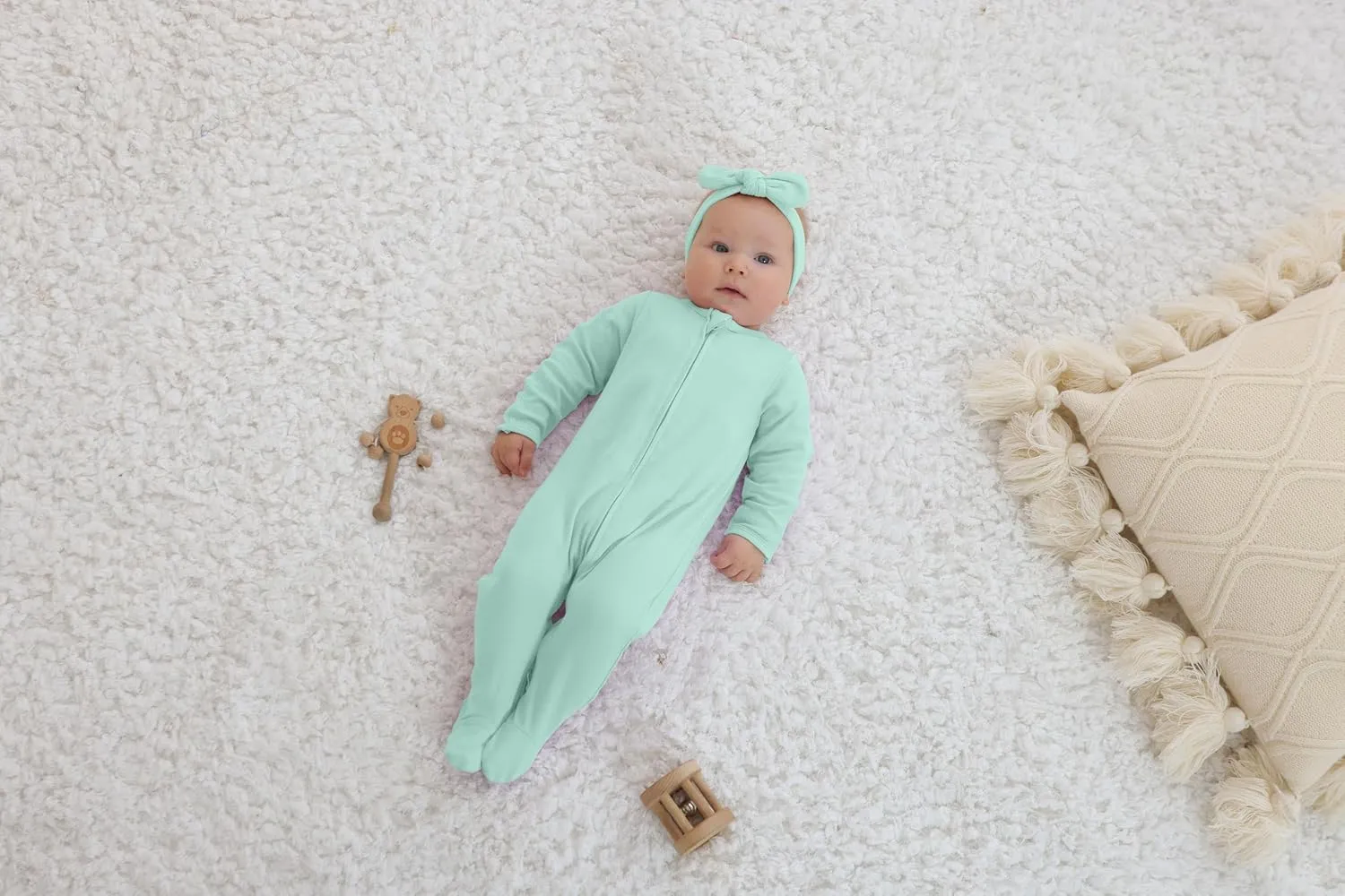 GUISBY Long Sleeve Baby Footed Pajamas with Mittens Cotton Sleepers with Zipper 3-Pack