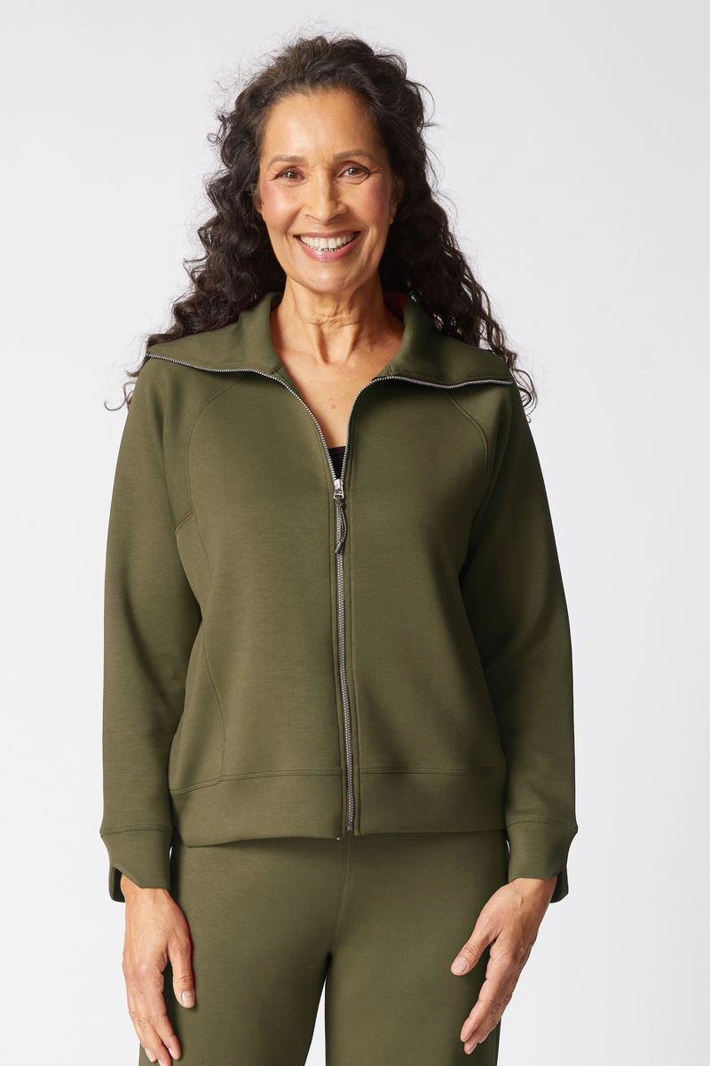 SoftFeel Fabric Habitat Passport Knit Roam Jacket in Forest Green