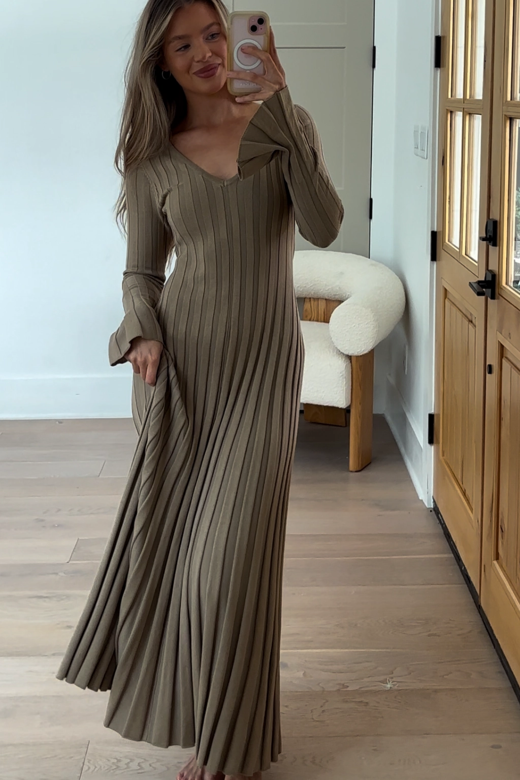 Hadley Long Sleeve V-Neck Knit Maxi Dress in Dune Pop Texture Fashionable Design