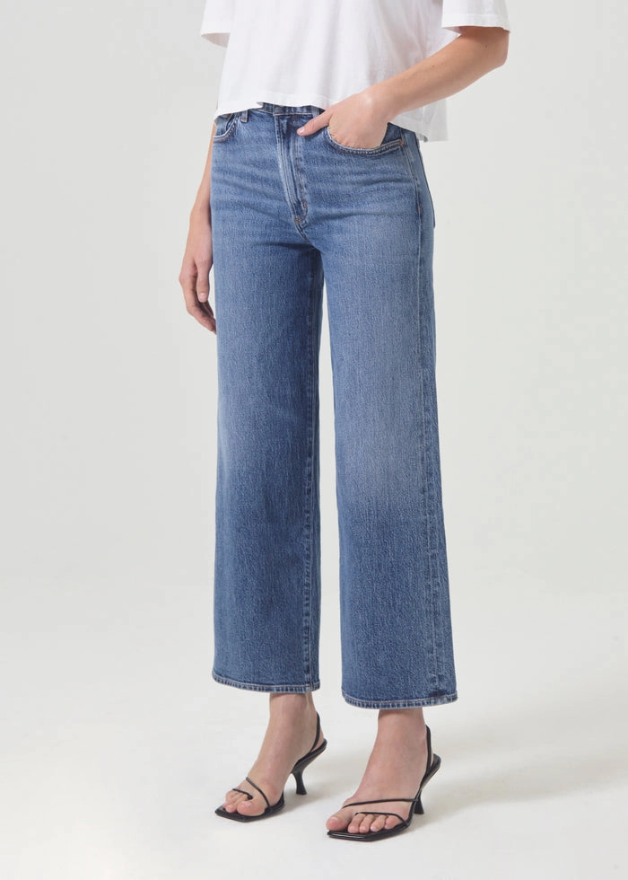 Harper Crop Mid Rise Relaxed Straight Jean in Moor Recycled Cotton Blend