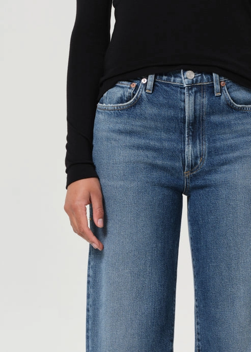 Casual Friday Parent Style Travel Outfit Harper Mid Rise Relaxed Straight Jean in Enroll