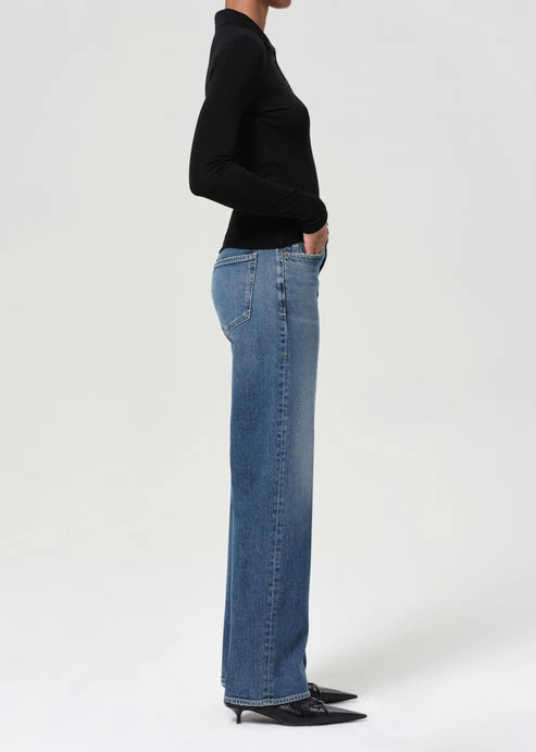 Wardrobe Fit Harper Mid Rise Relaxed Straight Jean in Enroll