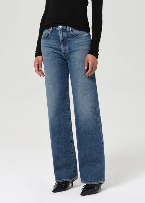 Harper Mid Rise Relaxed Straight Jean in Enroll Body Friendly