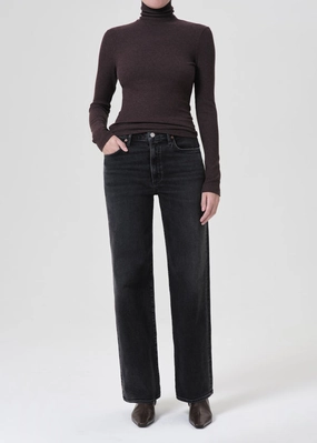 Street Routine Relaxed Style City Walk Trend Setter Harper Mid Rise Relaxed Straight Jean in Hush