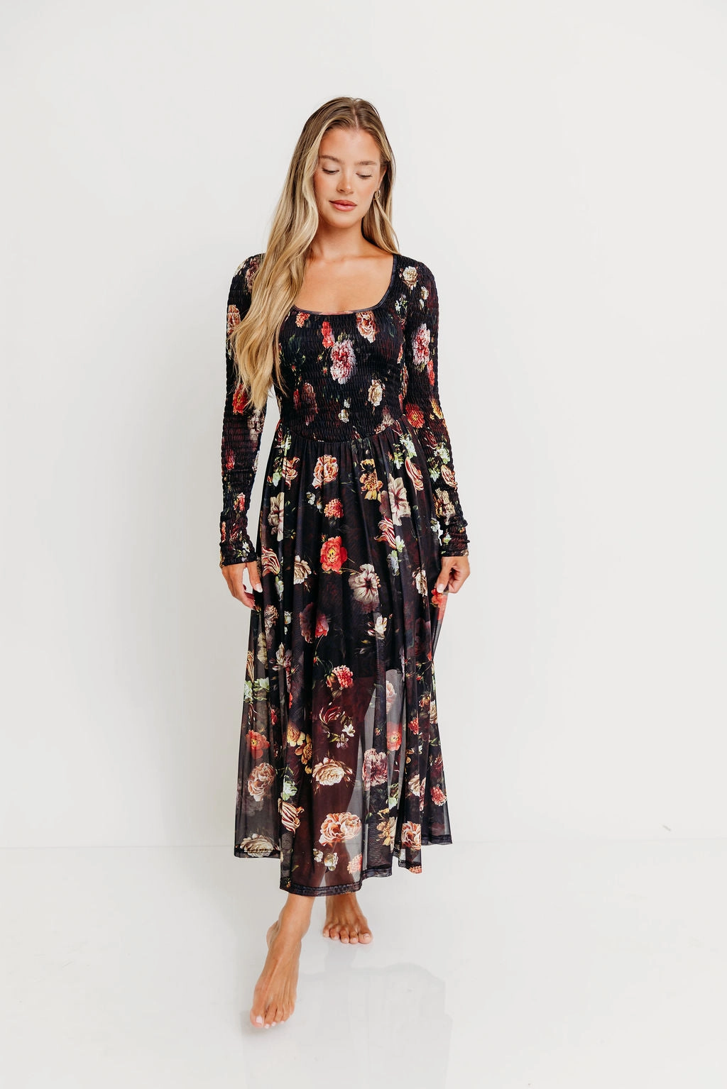 Harriet Maxi Dress in Black Bishop-Sleeve