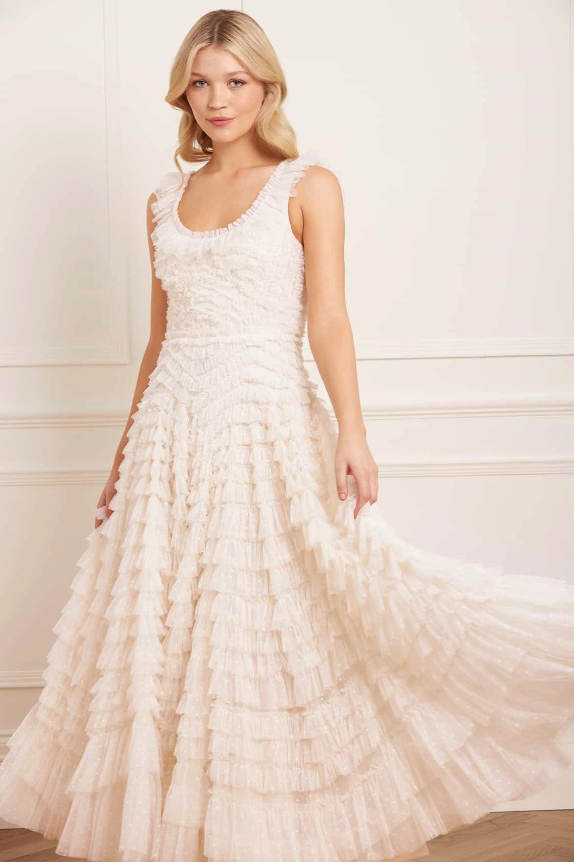 Clasp-Closure Hattie Scoop Neck Ankle Gown
