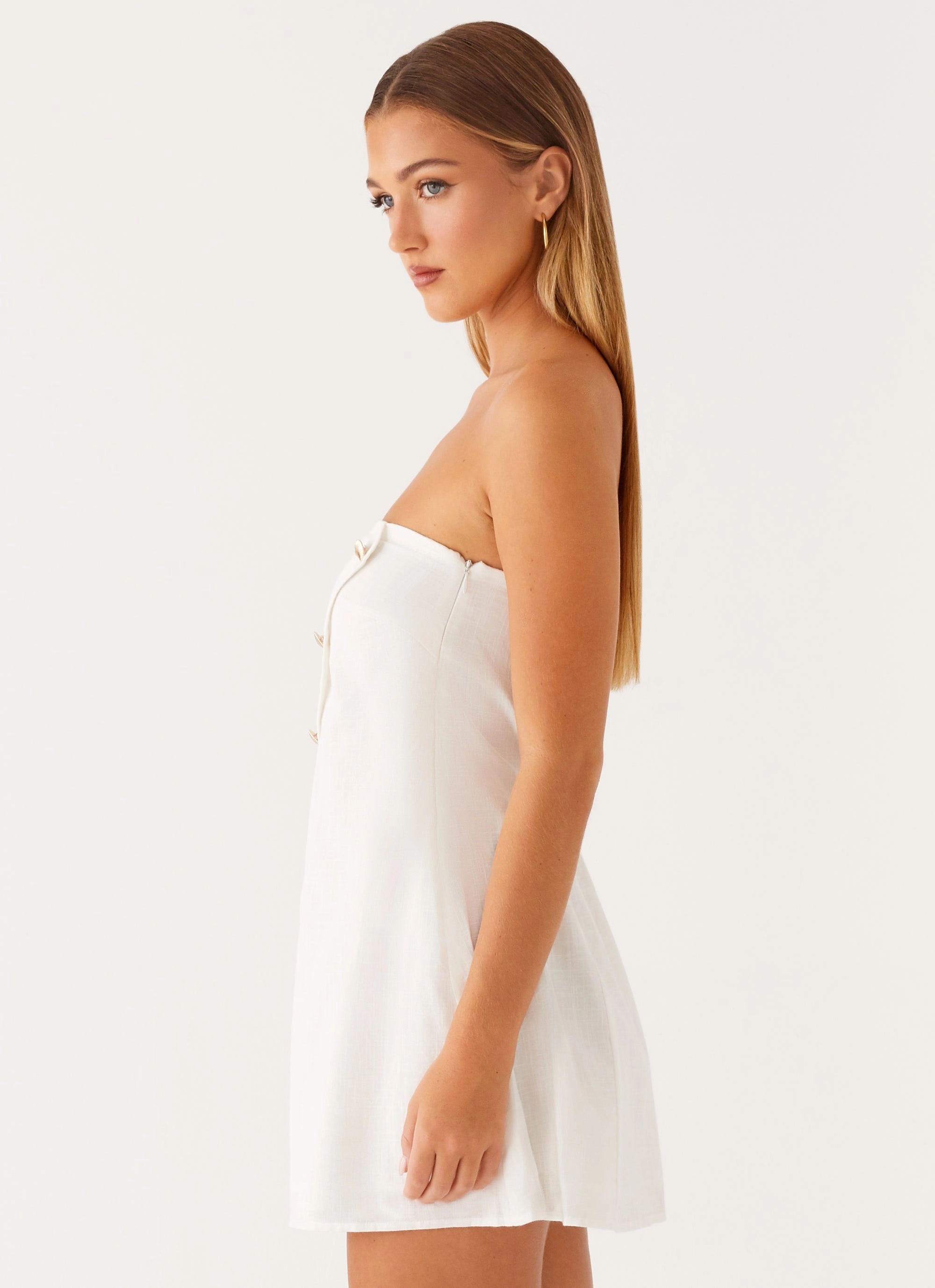 Hazel Mini Dress - White Soft Outfit