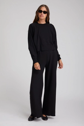 Heather Black Cropped Sweatshirt AllSeason Wearability