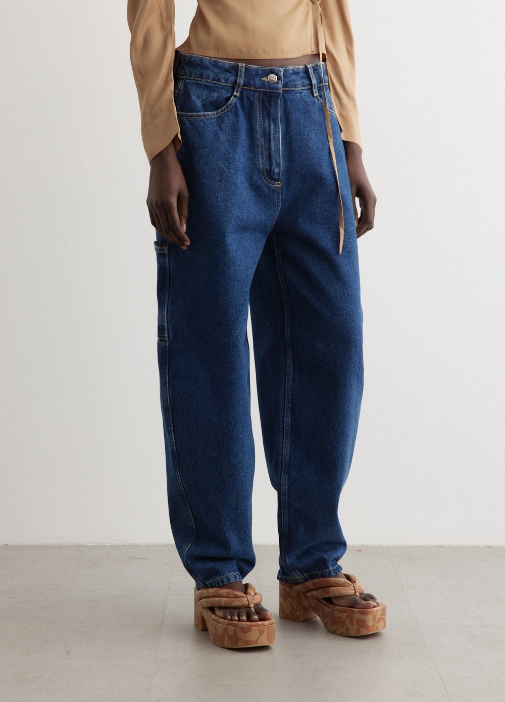 Helle Jeans Trusted Wear Sunny Vibes Office Wear Artist Vibe Sustainable