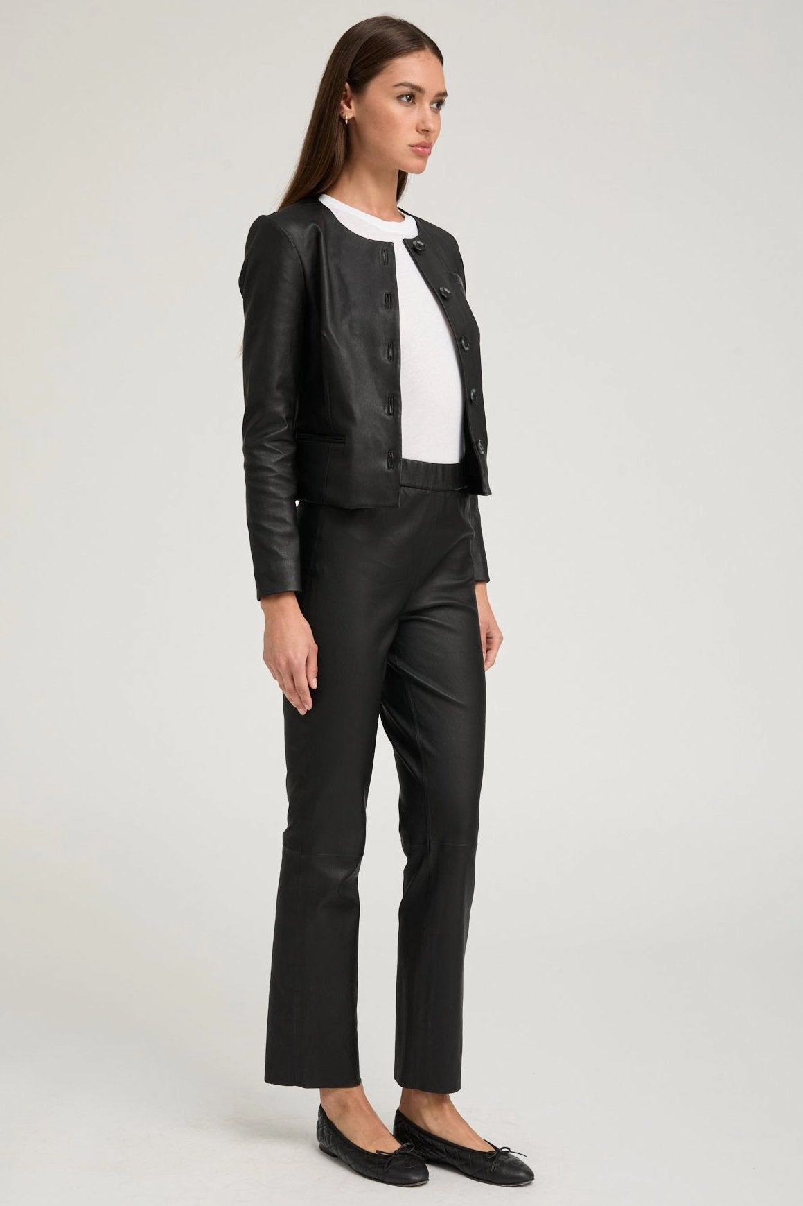 Taped Neckline Taped Seams Black Leather Shrunken Jacket
