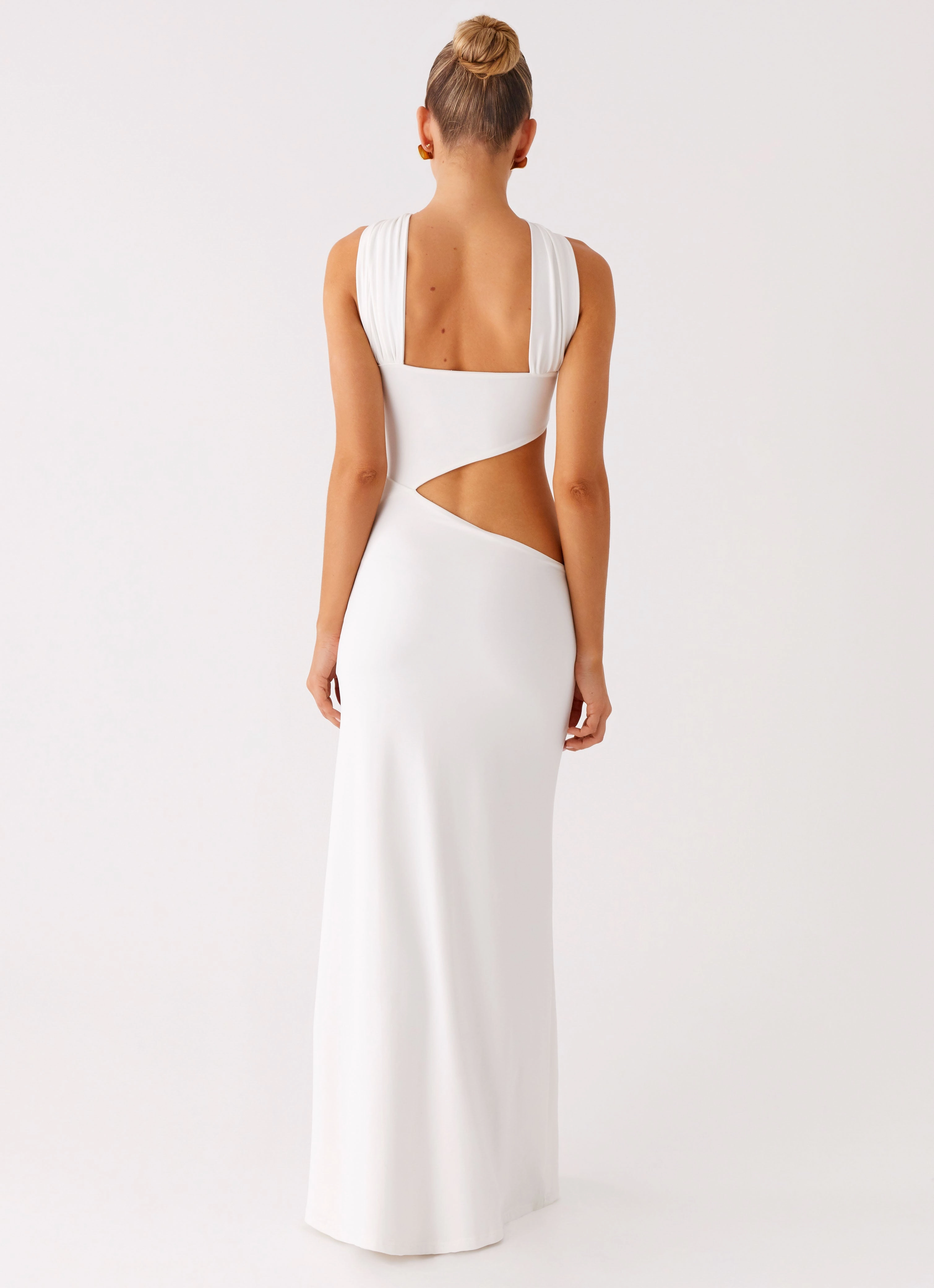 Juliander Knot Maxi Dress - White Airy Layer Light Volume