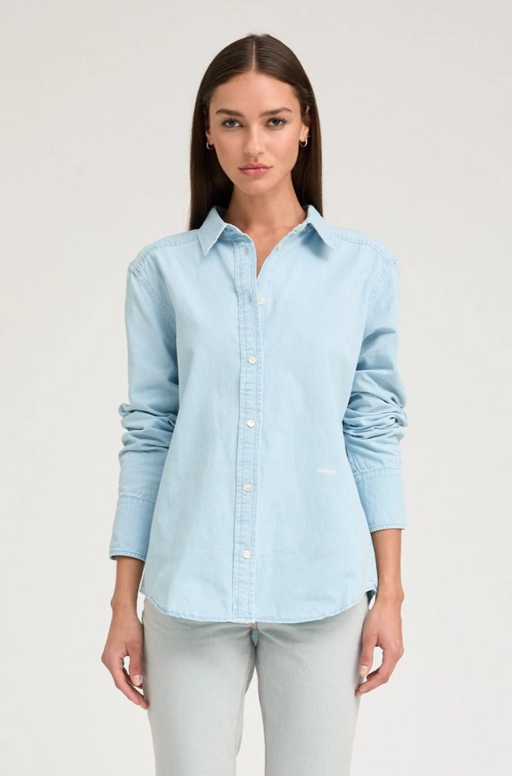 Tagless Neckline Design Light Blue Chambray Button Down