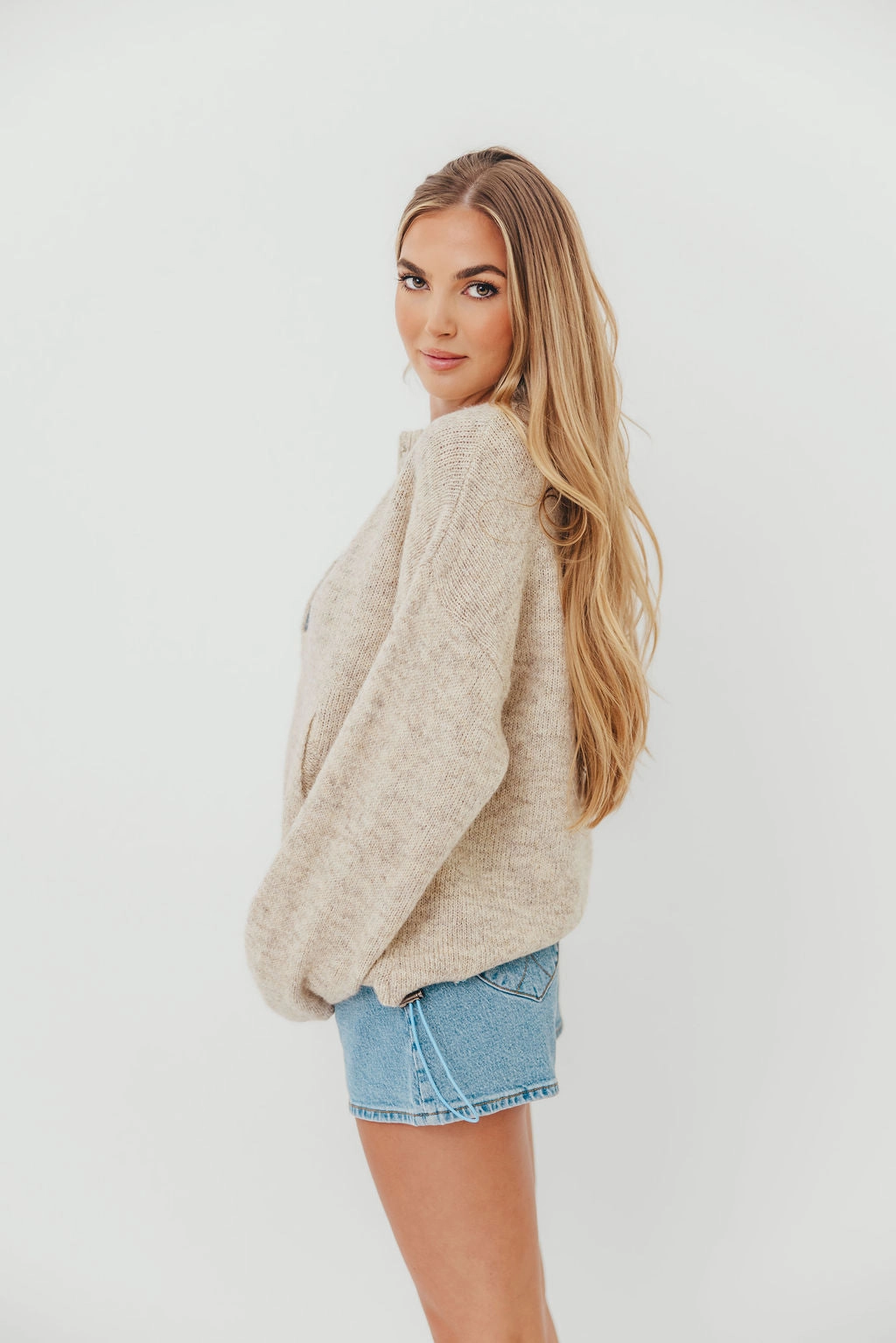 Blythe Two Tone Snap Collar Sweater in Oatmeal Fitted Tank AbrasionResistantEdging