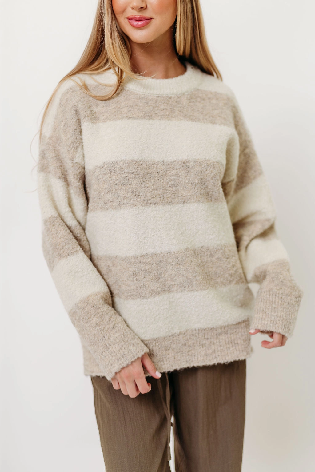 Wind Resistant Fabric Non Restrictive Fit Hollis Textured Sweater in Cream Taupe