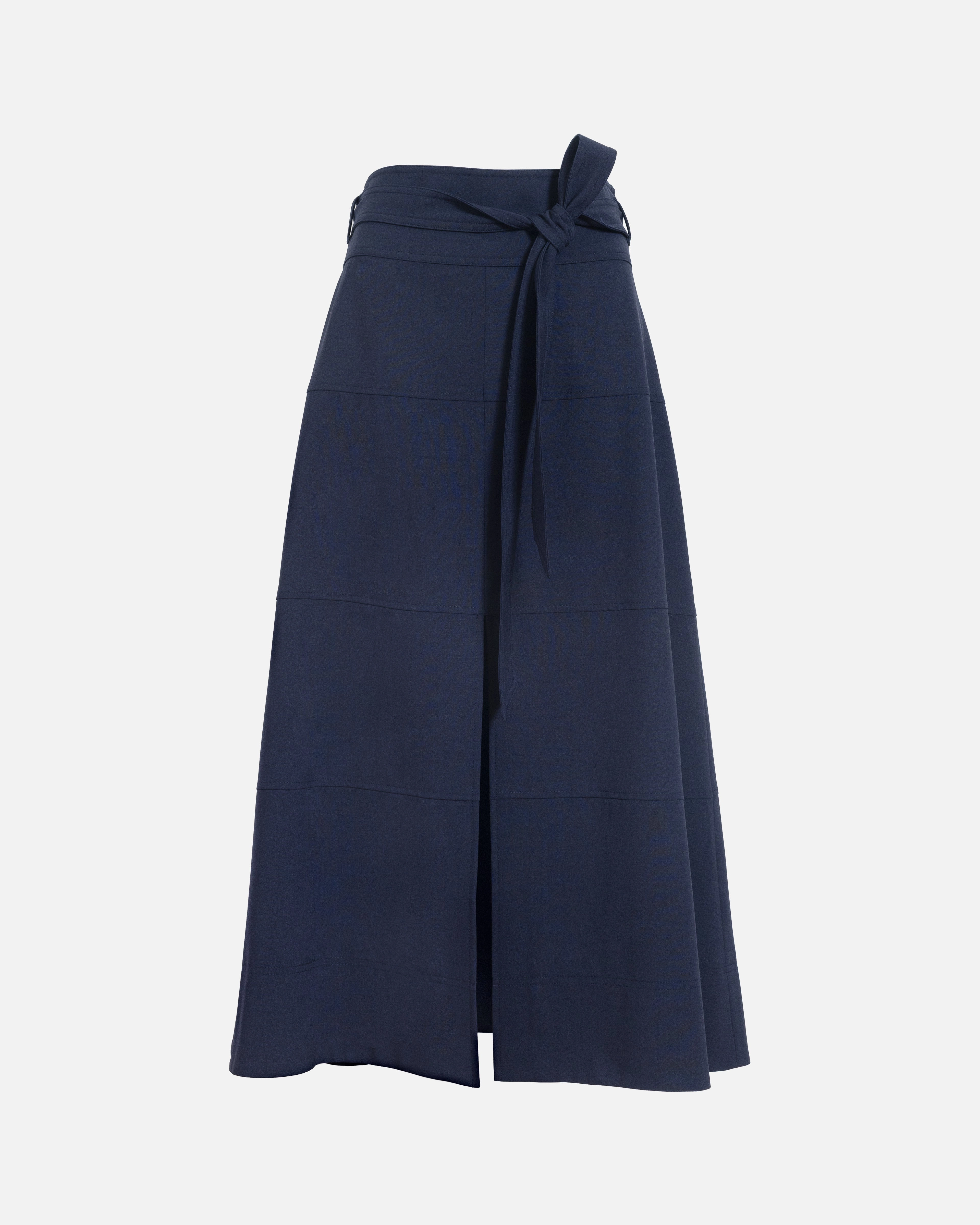 Relaxed Lines Back pockets Hudson Skirt