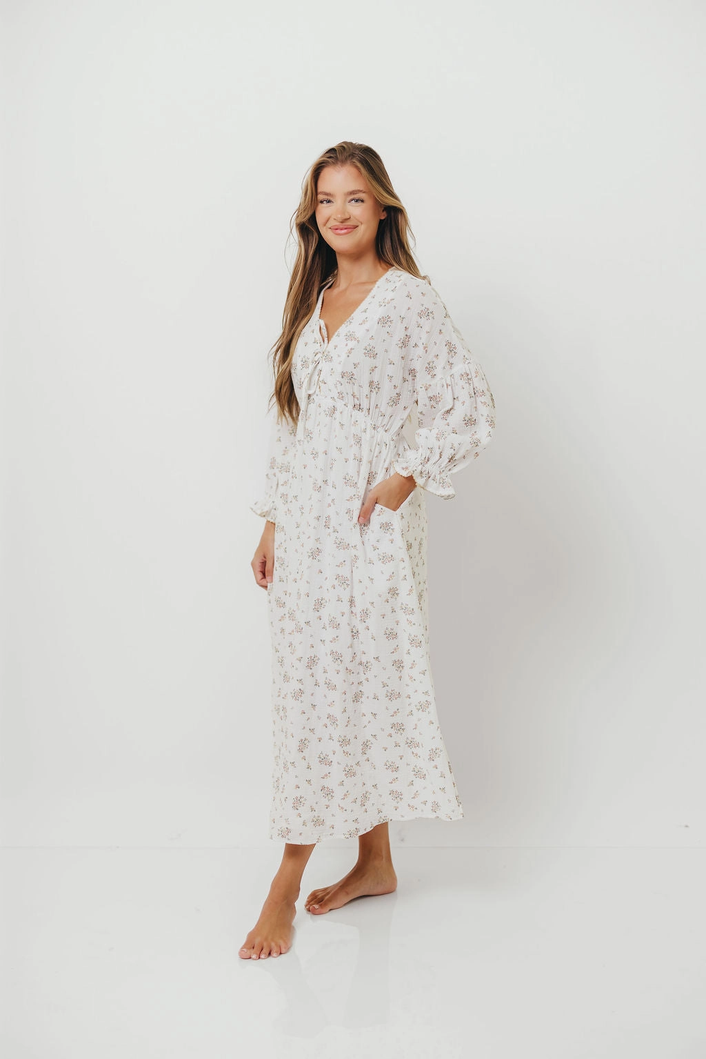 Hunter 100% Cotton Gauze Maxi Dress with Detail Trimming in Ivory Pink Floral - Bump Friendly and Inclusive Sizing Pocket-Detail
