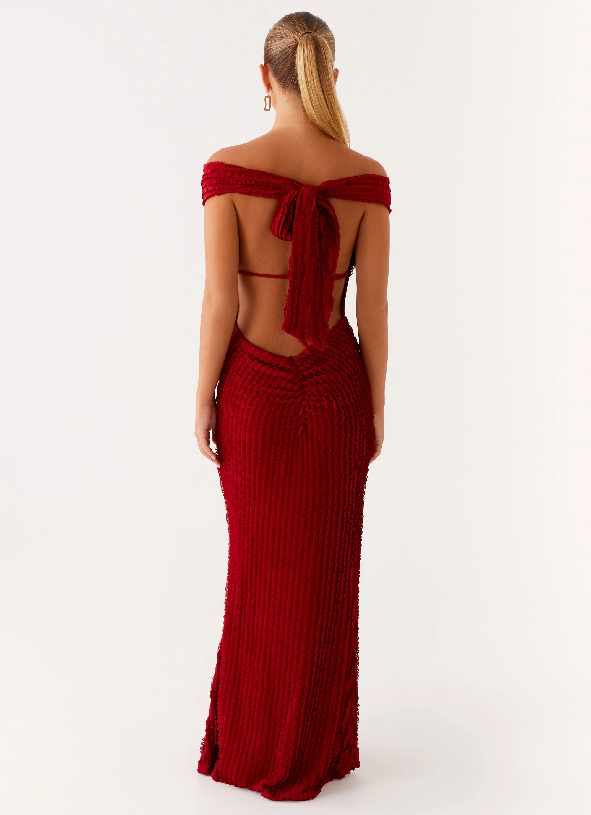 Subtle Look Flattering Waist Design Fit Chantelle Maxi Dress - Red