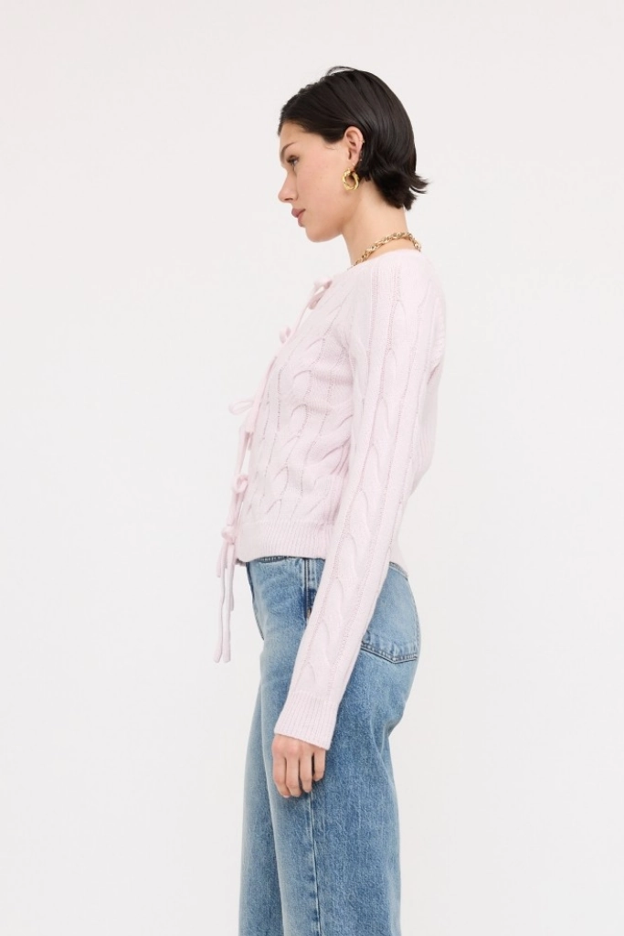 Seamless Design summer look Iris Bow Front Cable Cardigan