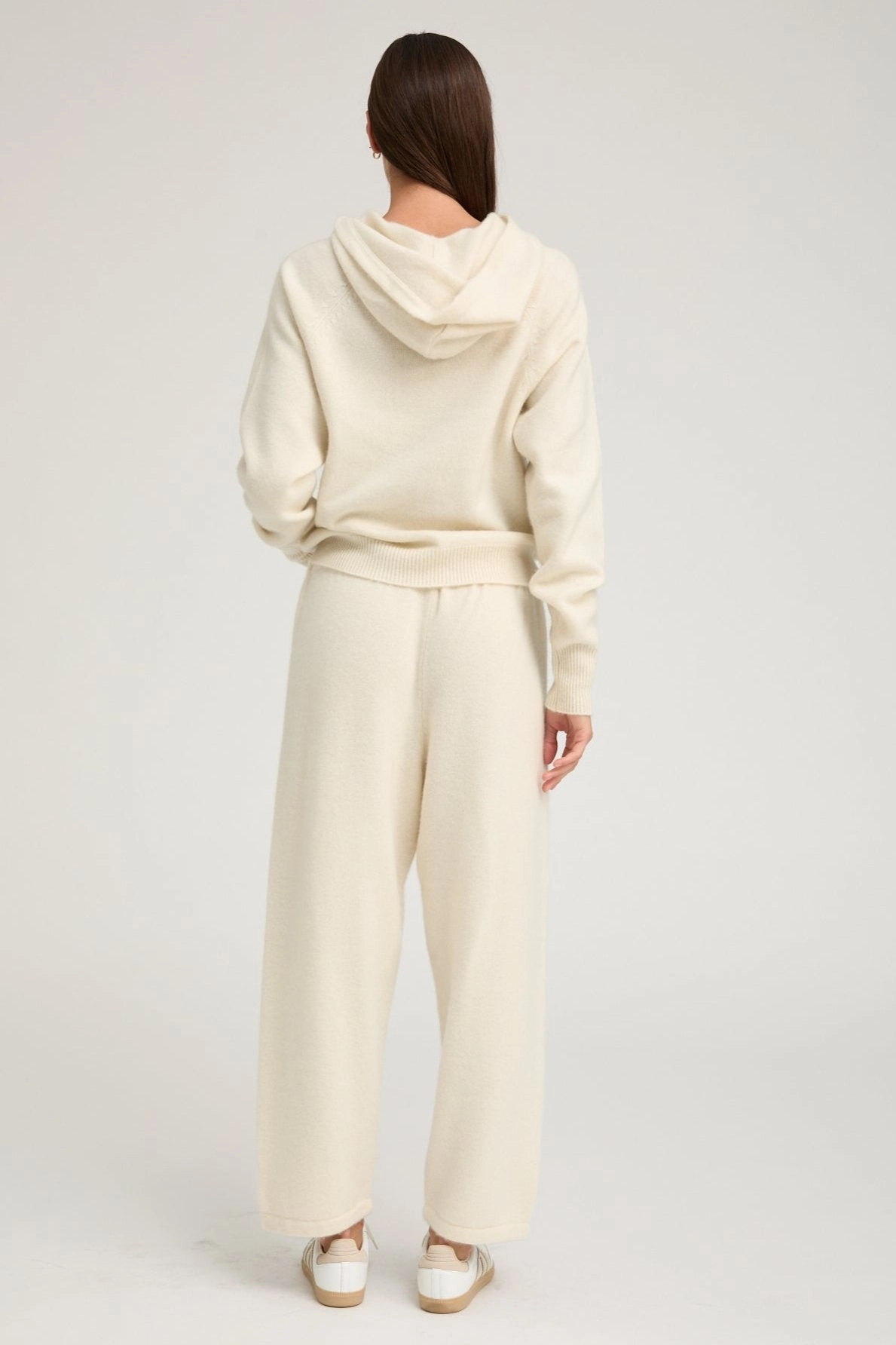 Layered Shoulder BlendMaterials Ivory Cashmere Hoodie
