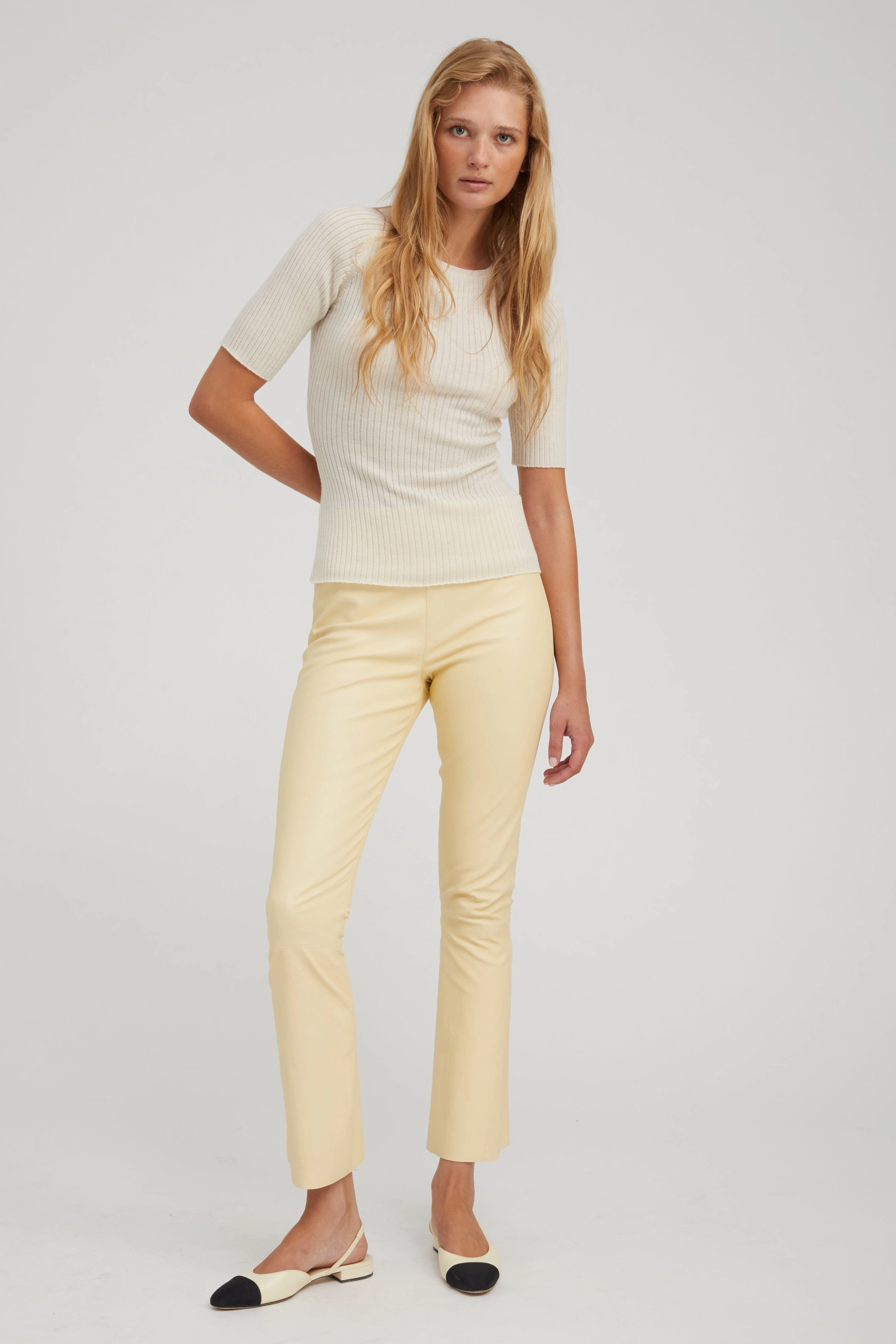 Casual Style ButtonlessClosure Ivory Cashmere Mid Sleeve Crewneck