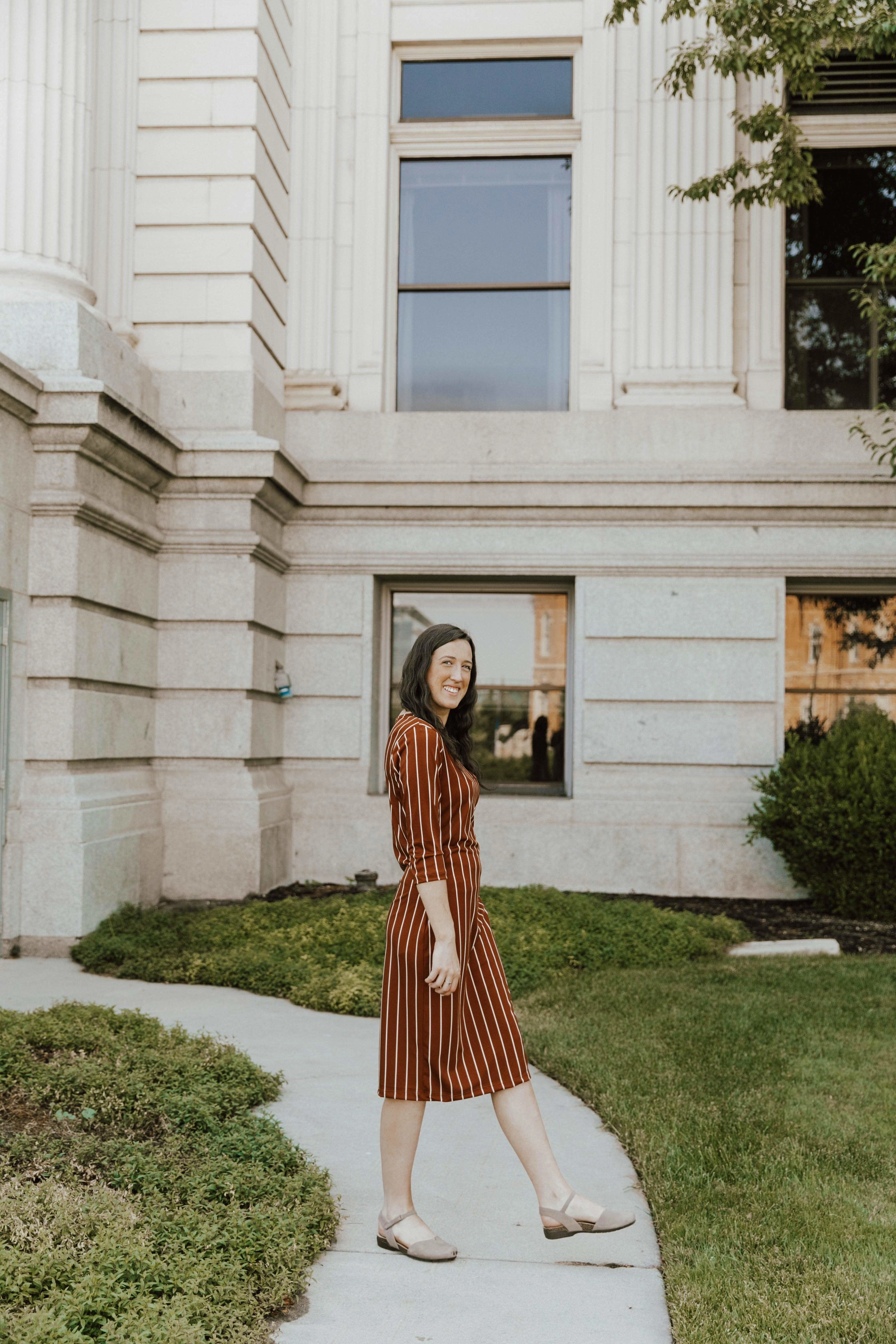 Relaxed and Elegant Event Safe Jadyn Dress Gold Stripe
