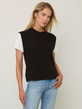 FlexibleNeckline Wind Resistant Fabric JEANINE VEST