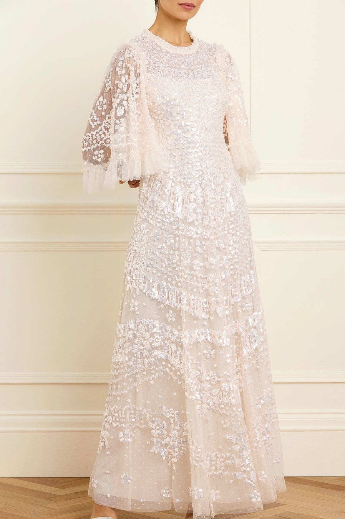 Soft Material Sleek Volume Anais Sequin Gown