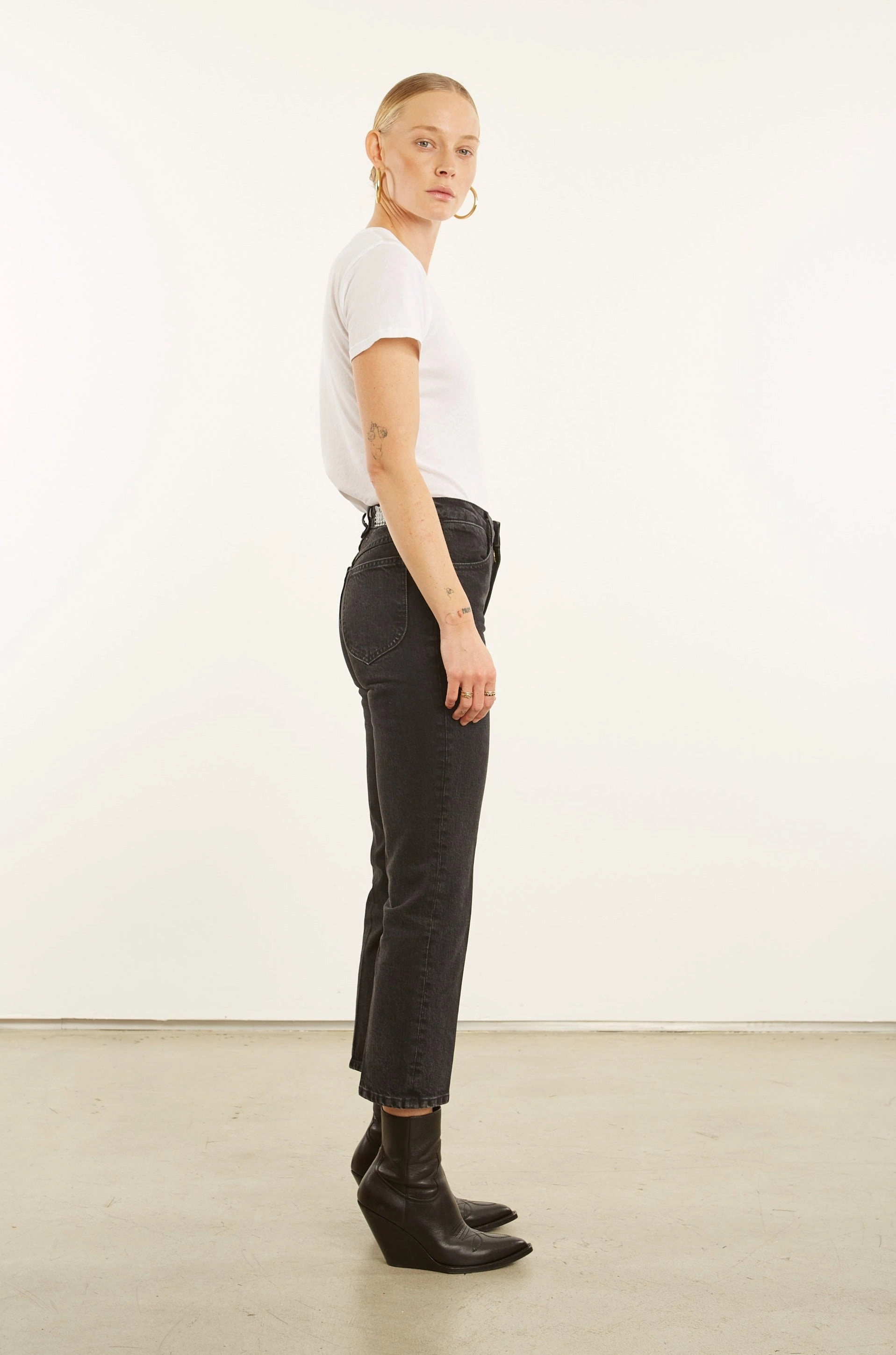 Multi Panel Construction Tencel Cotton Hybrid Weave Jones Crop Straight Leg Denim
