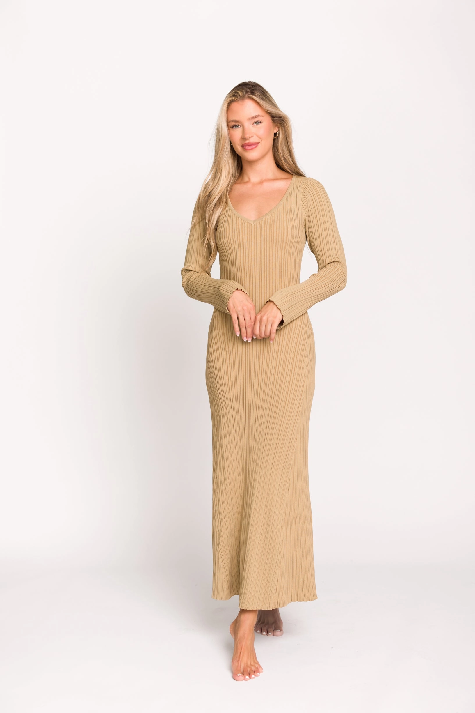 Keaton Knit Maxi Dress with V-Neckline in Beige Chic Layered Wear Tie-dye