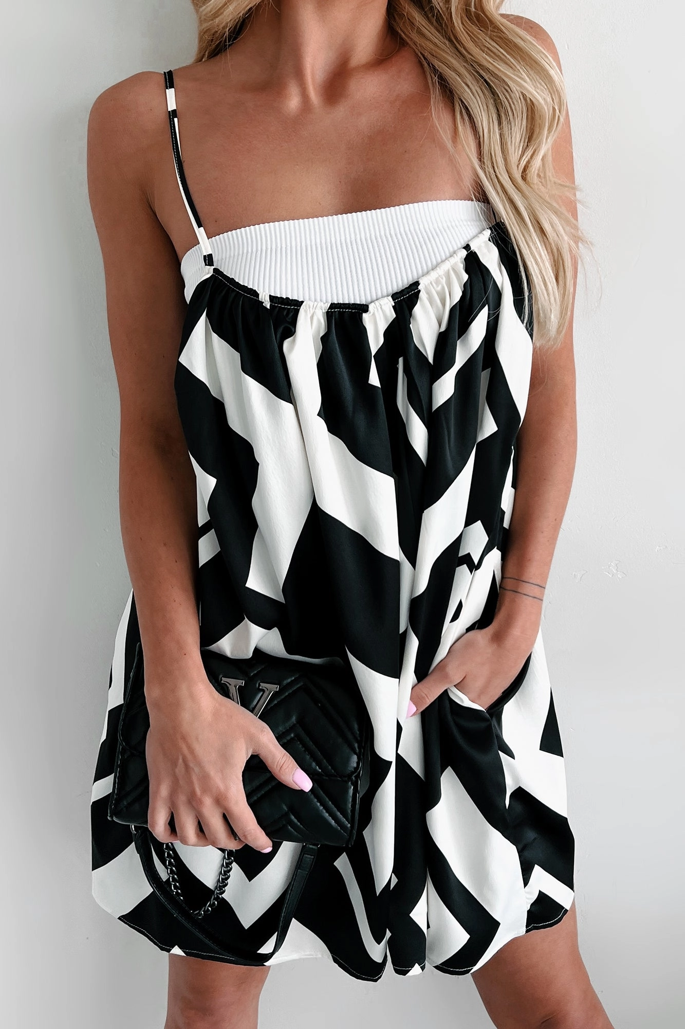 Comfort Layer Wear Keep It Creative Geometric Satin Romper (Black/White)