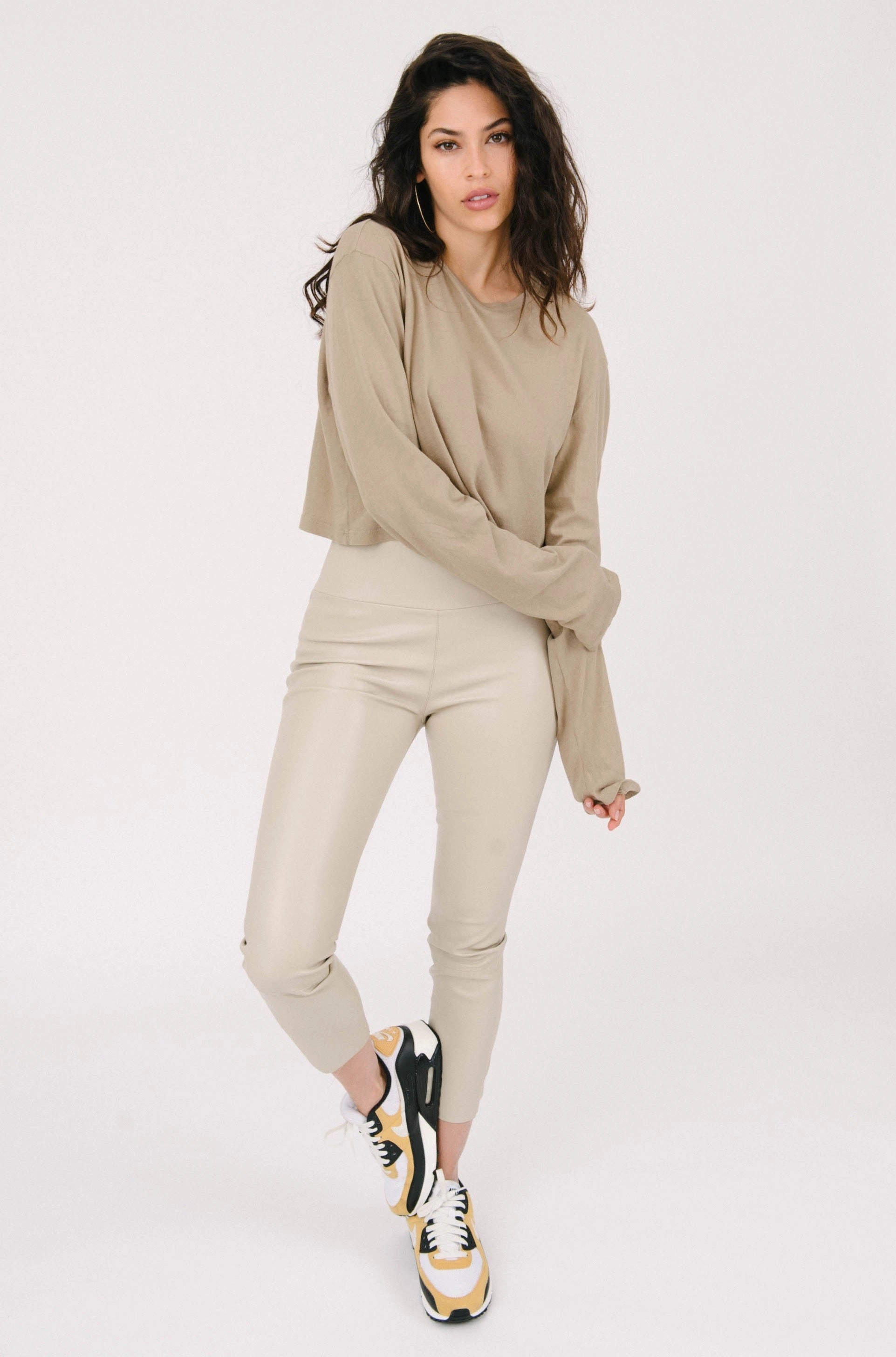 Printed T-shirt Reinforced Hem Khaki Cotton Cropped Long Sleeve Tee