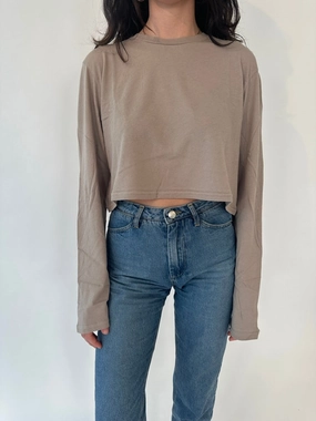HighDurabilityWeave Khaki Cotton Cropped Long Sleeve Tee