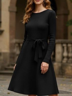 Relax Tones Classic Movement Knitted belt long-sleeved dress