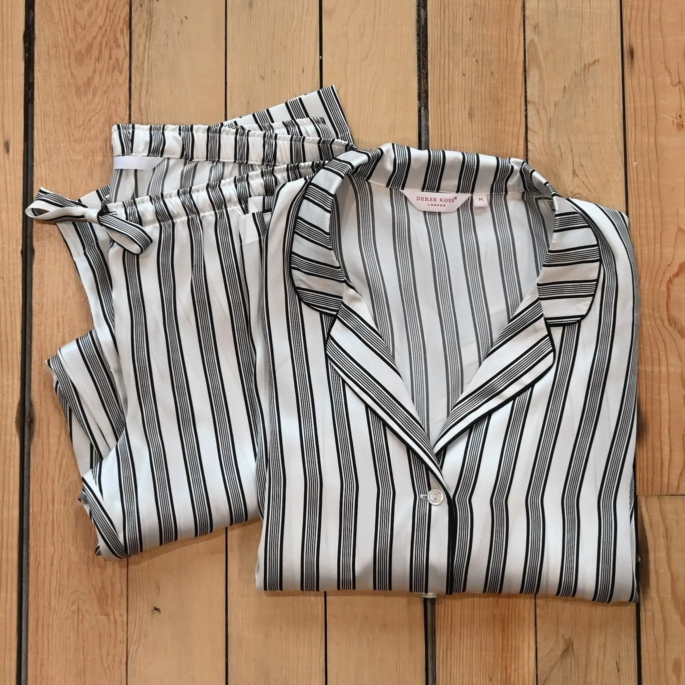 Ladies Pajamas Brindisi Black & White Silk