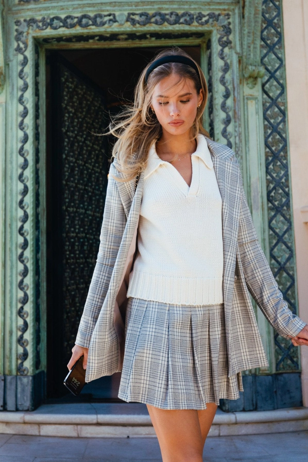 Sloane Mini Skirt Plaid - Kensington Outfit Moodset