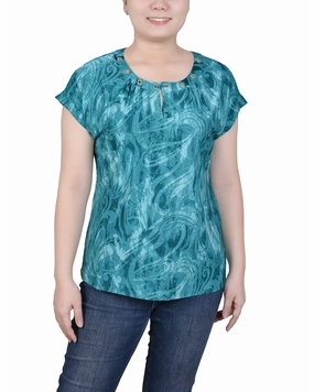 Extended Sleeve Top With Grommets Comfortable Layer BuiltInLayer
