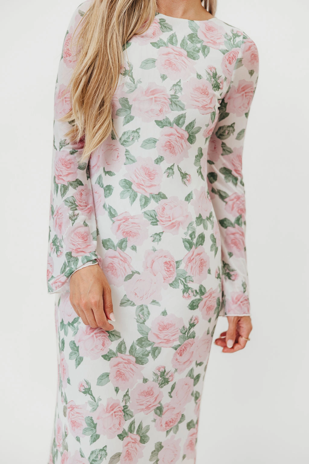 Drapey Fabric Perfect for Travel Leeland Floral Print Bell Sleeve Maxi Dress in Light Pink