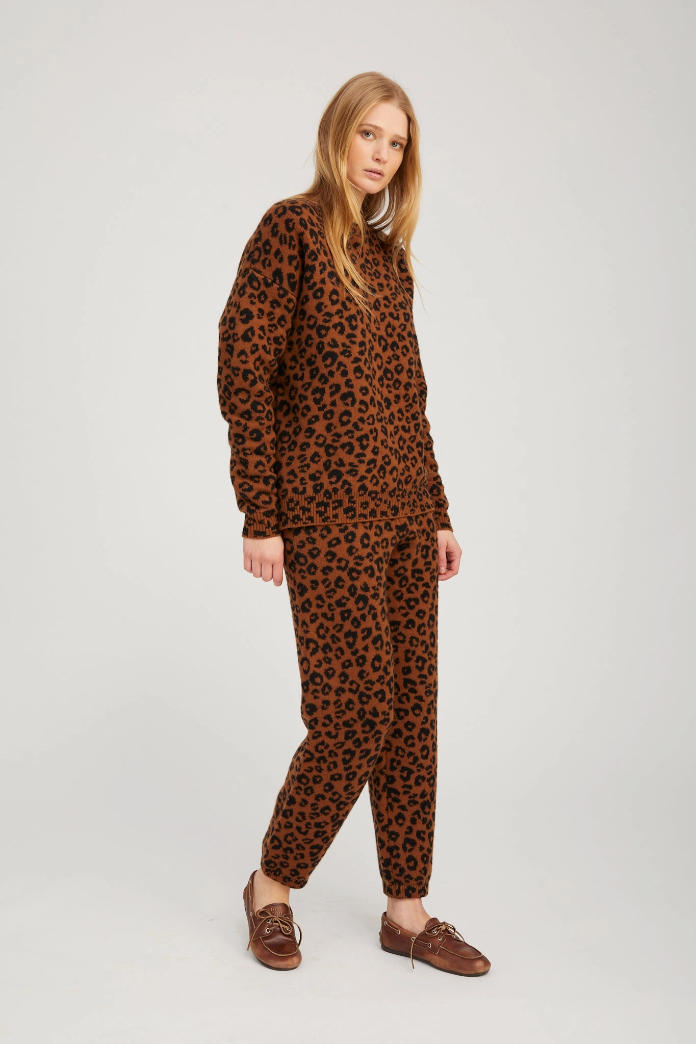 Casual Chic Leopard Cashmere Sweatpants