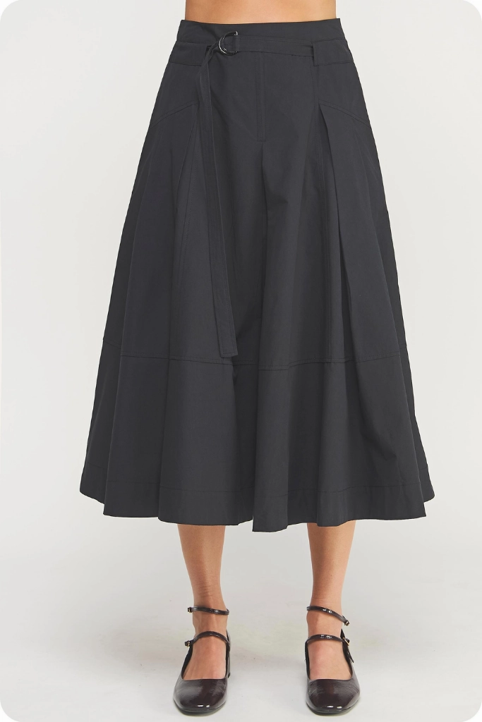 Roll Up Fasten Liana Belted Midi Skirt in Black