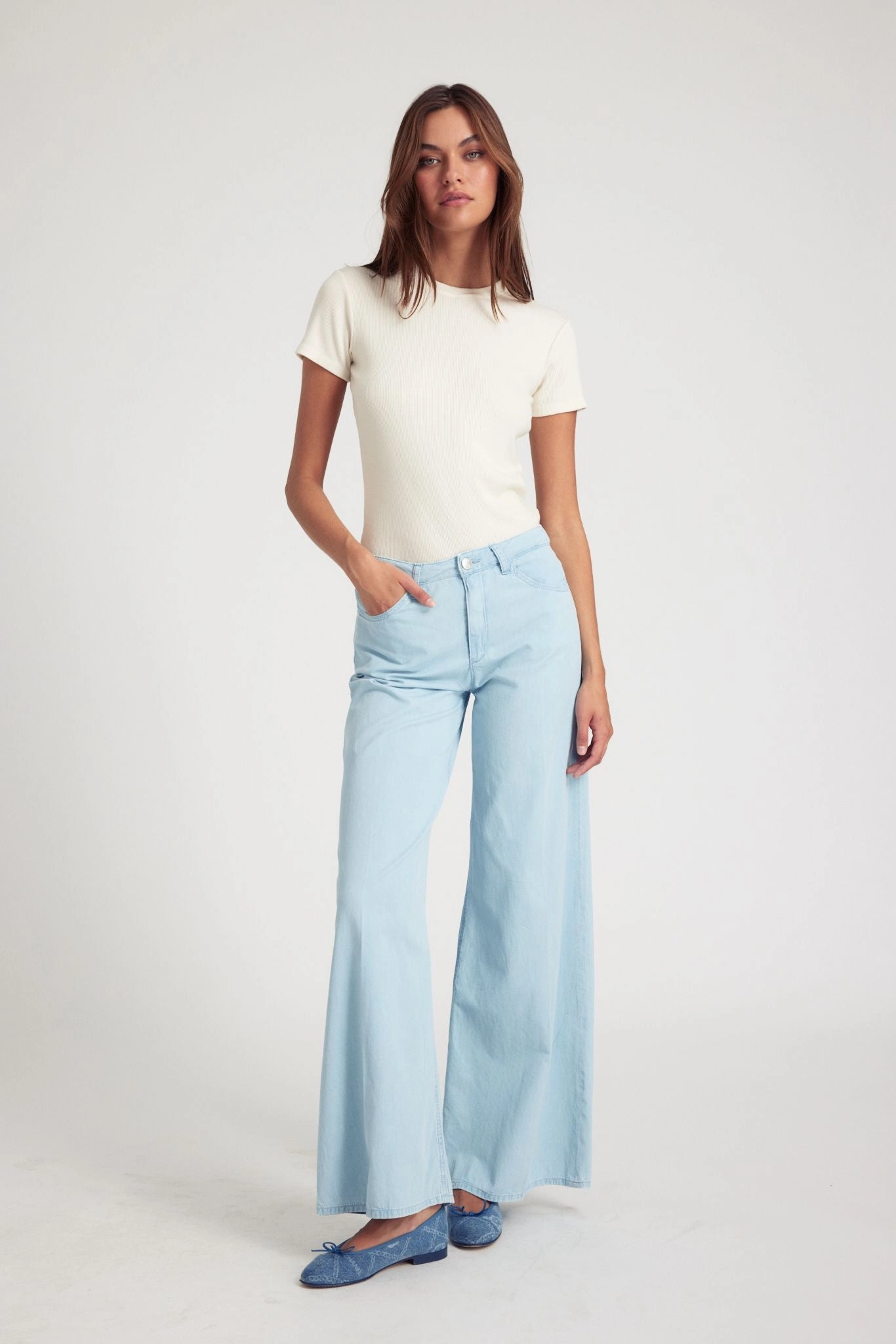 Relaxed Wear Light Blue Chambray Wide Leg Pants