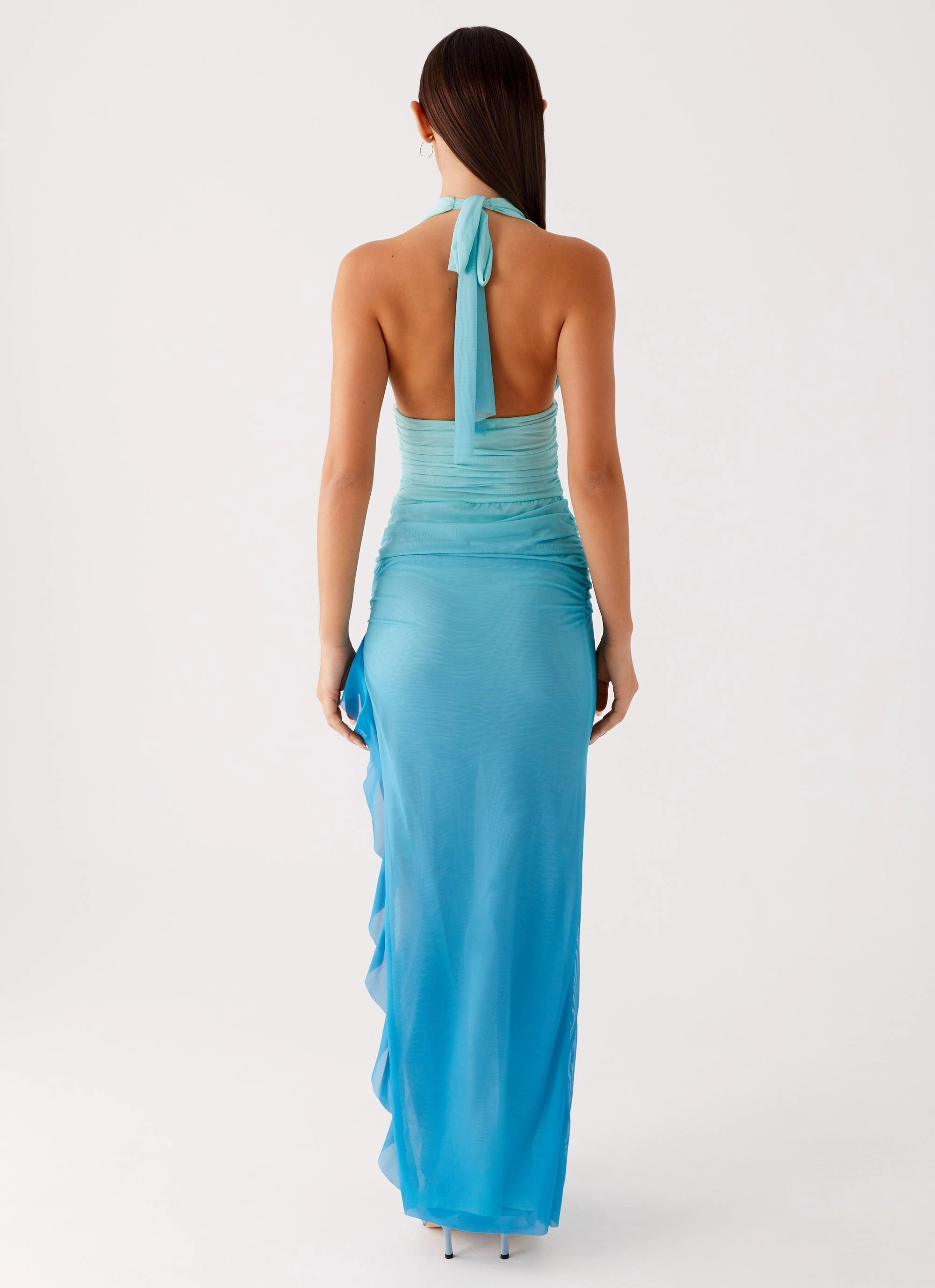 Polished Motion Minimal Design Moraya Halterneck Maxi Dress - Blue Gradient