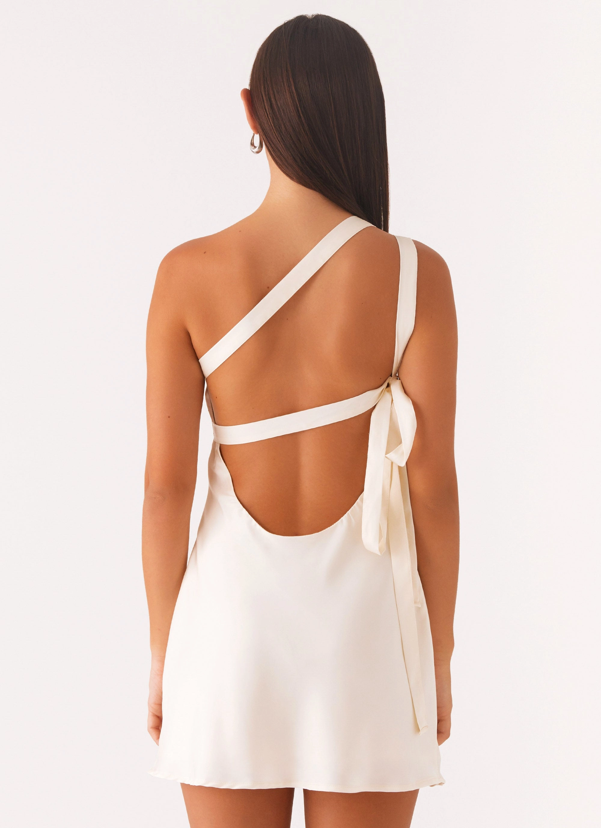 Chic Harmony Flexible Comfort Lights Out Mini Dress - Pearl