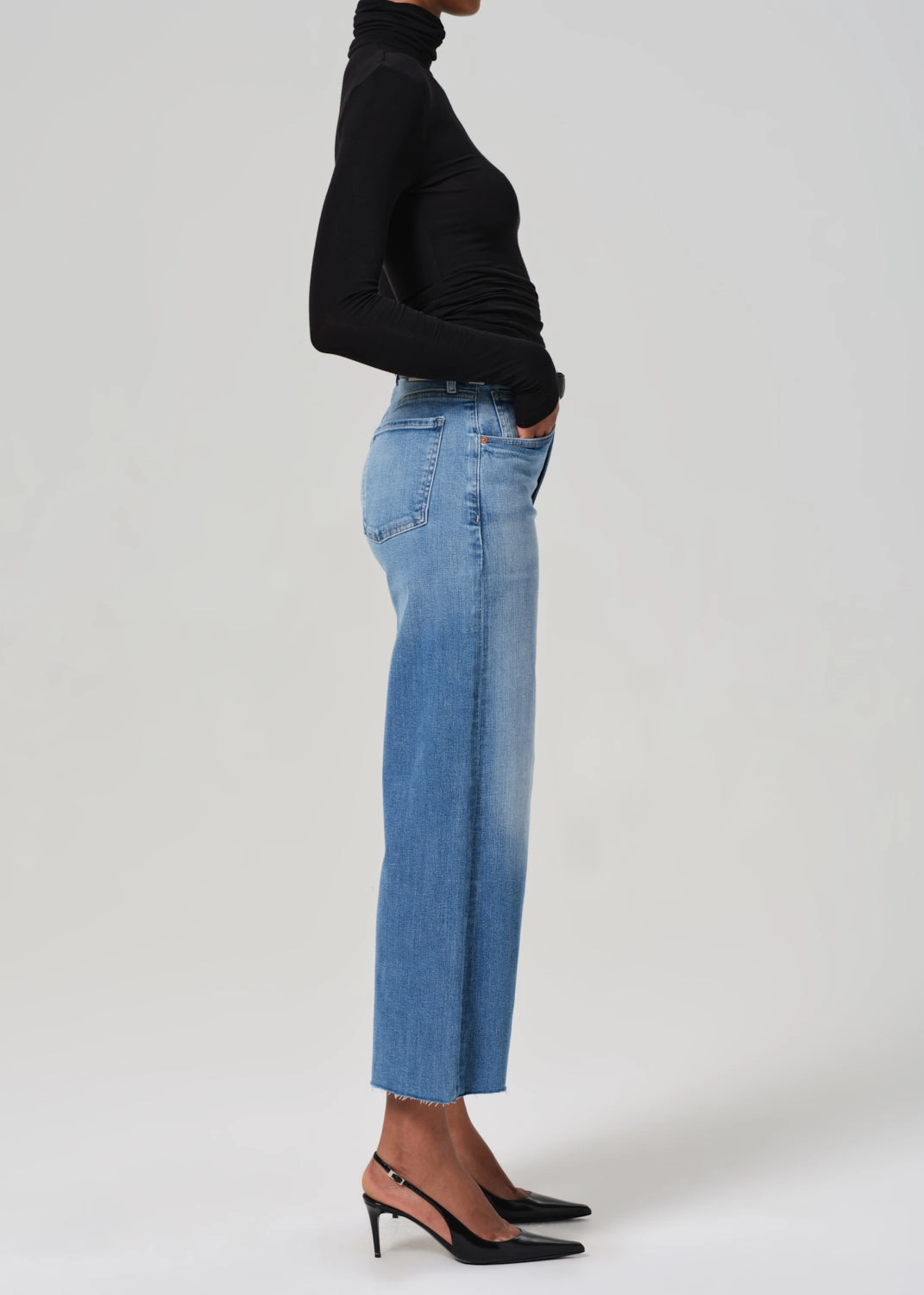 Clean Base Professional Wear Artist Vibe Lyra Wide Leg Crop in Bhodi