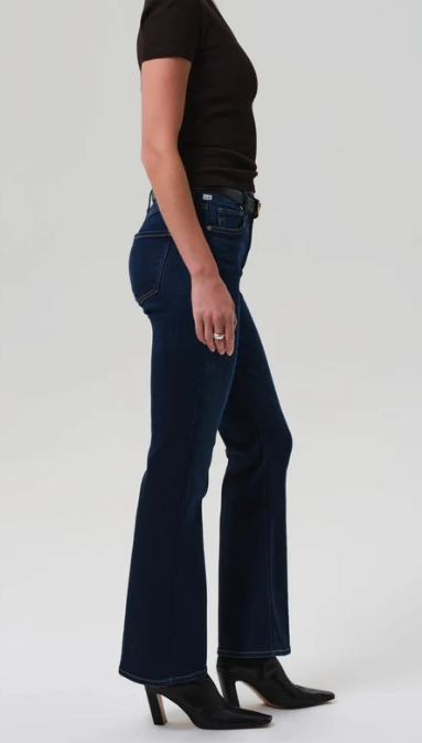 slim fit Lilah High Rise Bootcut 32.5"In Dakota