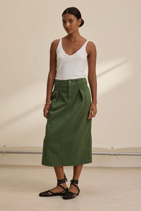 Lilian Skirt in Olive Trendy Outfit