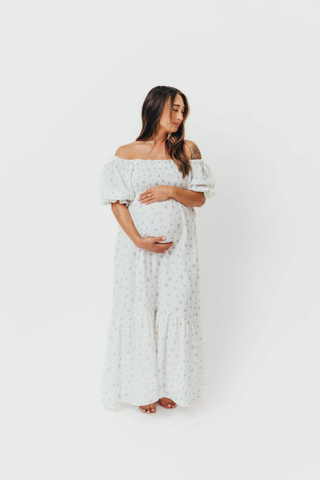 Calm Energy Livvy 100% Cotton Maxi Dress in Off-White / Blue Floral - Bump Friendly & Inclusive Sizing