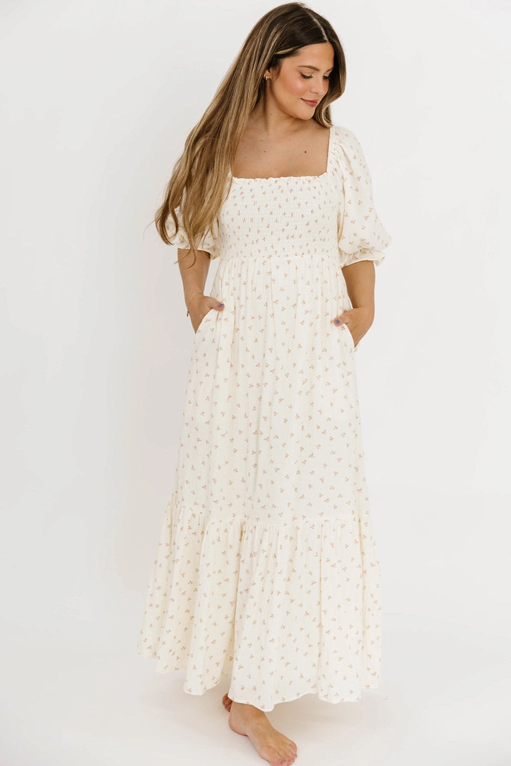 Livvy 100% Cotton Maxi Dress in Petite Pink Floral - Bump Friendly & Inclusive Sizing Glossy Detail