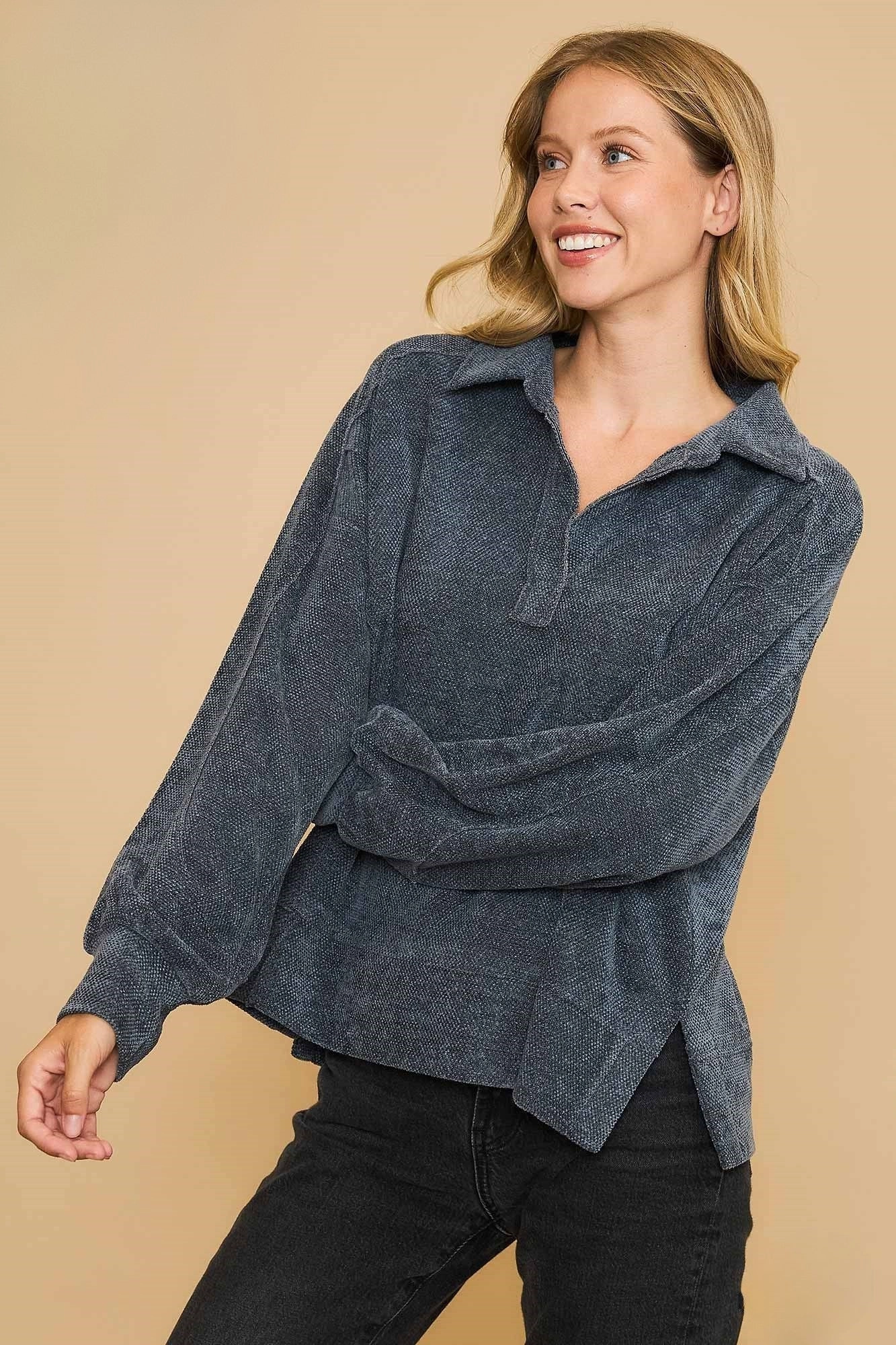 Loose Fit Chenille Sweatshirt in Dark Grey Temperature control